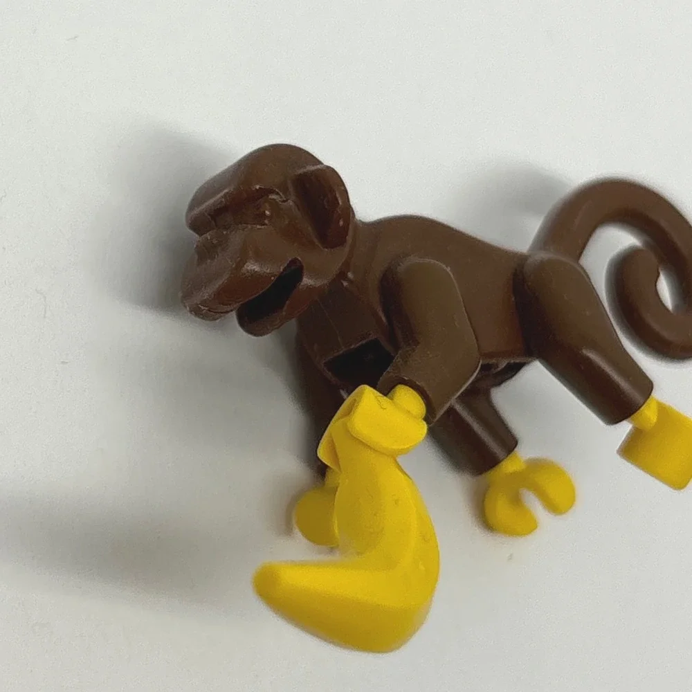 Lego Monkey Minifigure Animal Reddish Brown 2550c01 Pirates Banana Retired